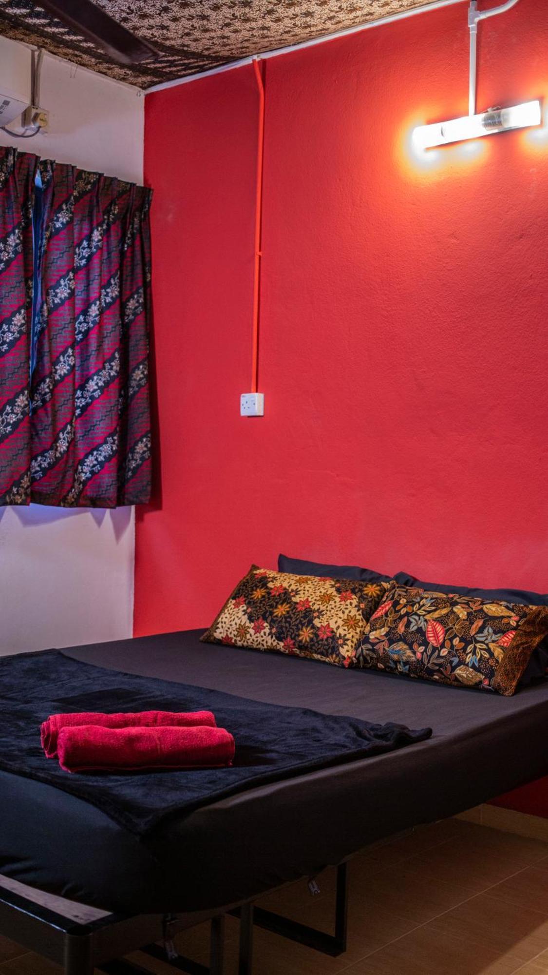 House Of Lion Hostel Pantai Cenang  Exteriör bild